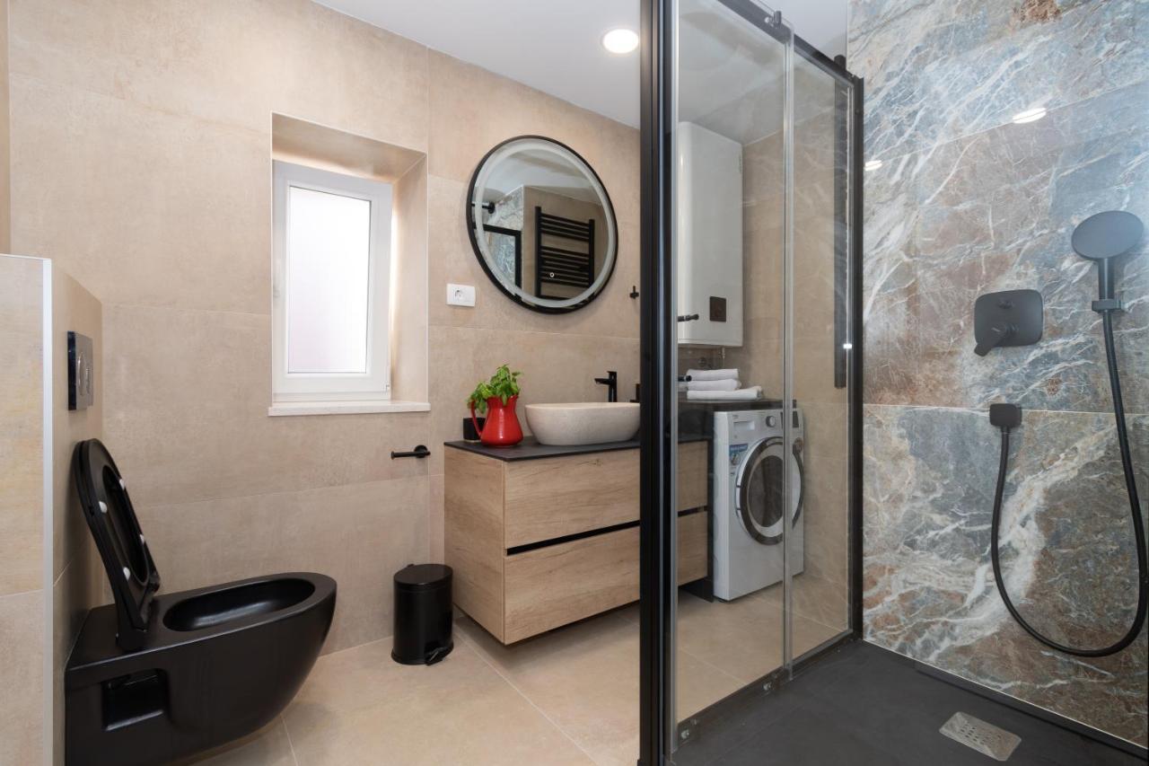 Ivka Makarska - Modern And Luxurious Oldtown Apartament Zewnętrze zdjęcie