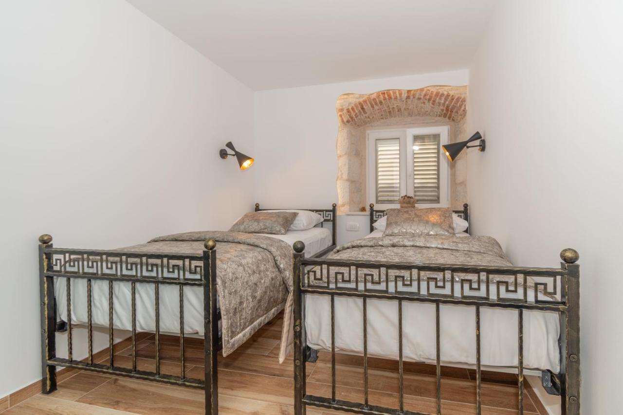 Ivka Makarska - Modern And Luxurious Oldtown Apartament Zewnętrze zdjęcie